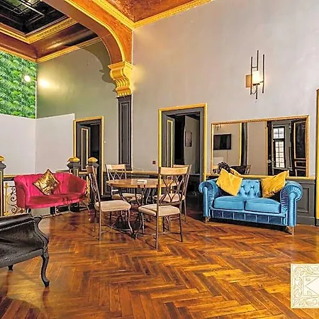 The Hub - 5 Bedroom 酒店