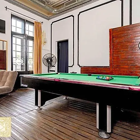 The Hub - 5 Bedroom 酒店 布加勒斯特